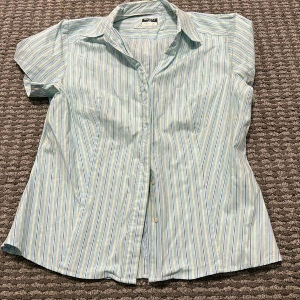 Woman’s Lee Rider shirt sz Large